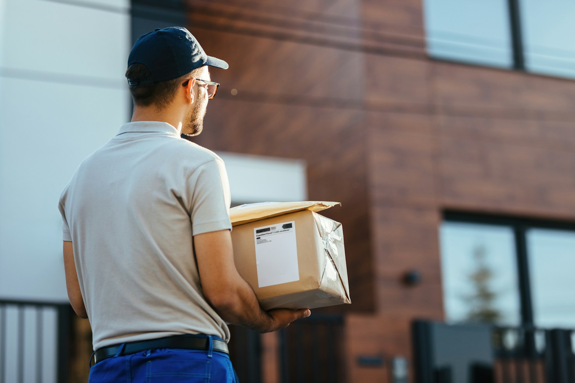 Courier